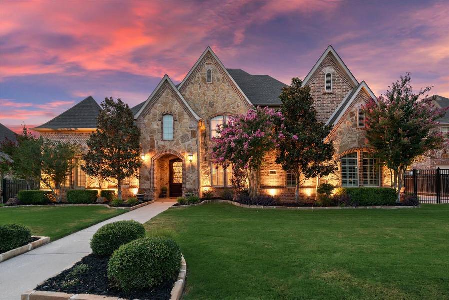 704 Castle Rock Drive, Southlake, TX 76092