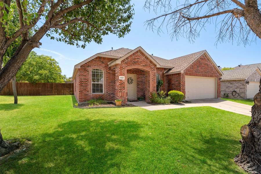 9301 Yorktown Street, Mckinney, TX 75071