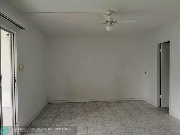 Deerfield Beach, FL 33442,1116 CAMBRIDGE E  #1116