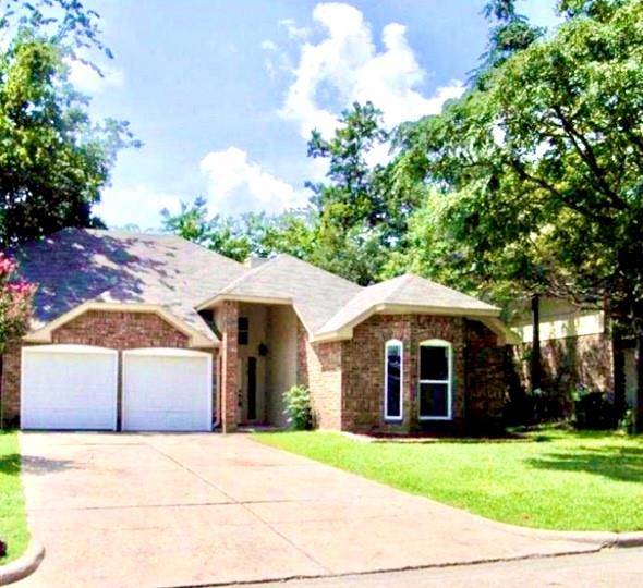 818 Ashmount Lane, Arlington, TX 76017