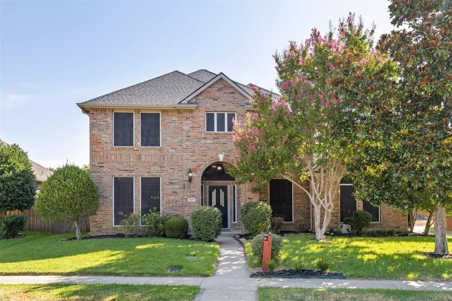 1377 Edmonton Drive, Lewisville, TX 75077