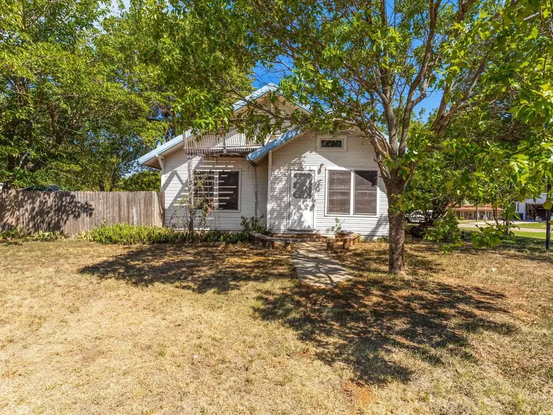 147 County Road 1240, Kopperl, TX 76652