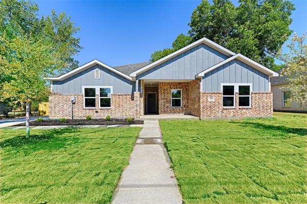 708 S Medora Street, Terrell, TX 75160