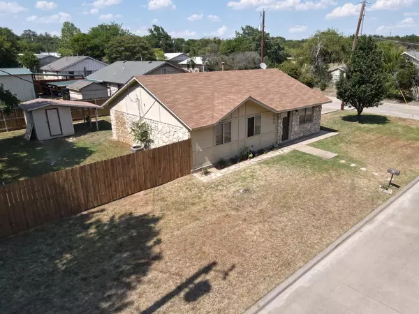 Granbury, TX 76048,505 E Grove Street E