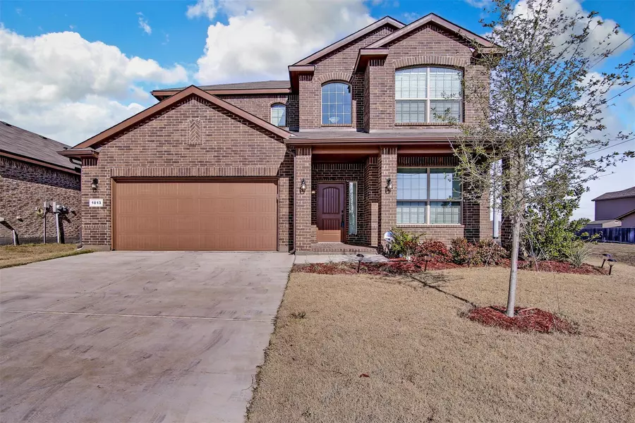 1013 Doe Meadow Drive, Fort Worth, TX 76028