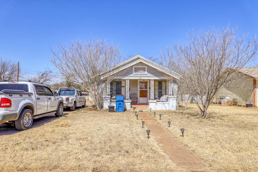 1404 W Elm Street, Breckenridge, TX 76424