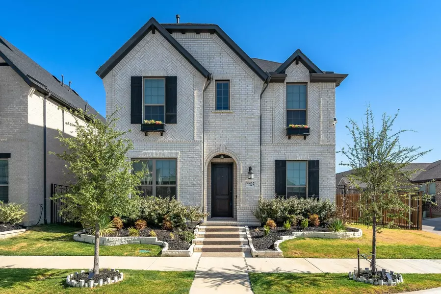 4410 Cypress Thorn Drive, Arlington, TX 76005