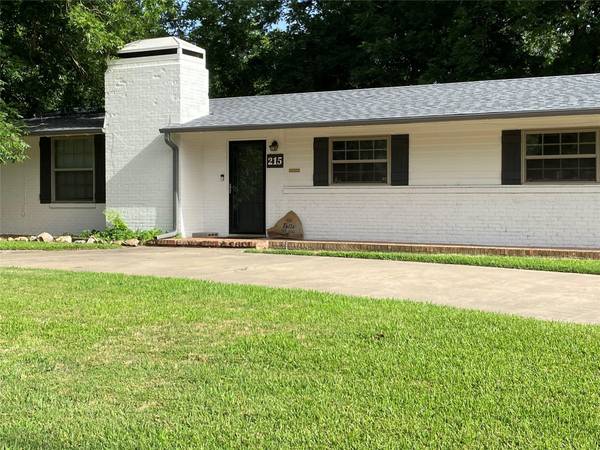 215 W Houston Street, Sulphur Springs, TX 75482