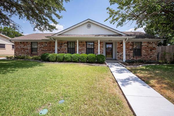 3312 Pine Tree Circle, Farmers Branch, TX 75234