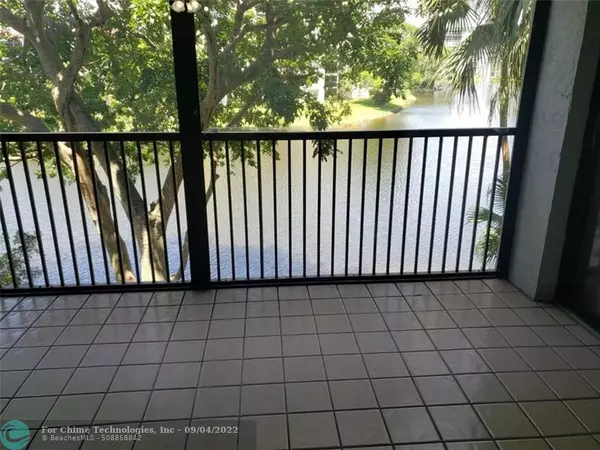 Pompano Beach, FL 33069,2221 Cypress Island Dr  #306