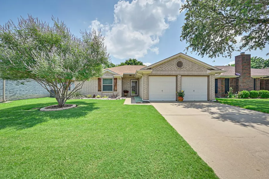 1105 Princeton Place, Euless, TX 76040