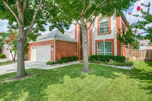 3006 Honey Locust Drive, Euless, TX 76039