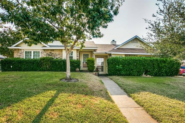 3004 Timothy Lane, Euless, TX 76039