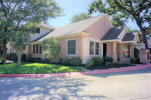 1523 Alberi Drive, Euless, TX 76039