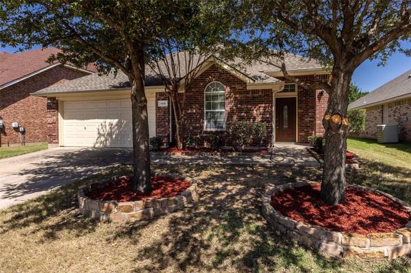 505 Renee Drive, Euless, TX 76040