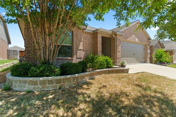 10420 Patron Trail, Fort Worth, TX 76108