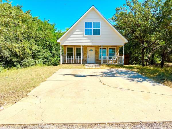 11008 Shady Oaks Drive, Runaway Bay, TX 76426