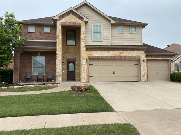 1709 Grey Willow Lane, Arlington, TX 76002