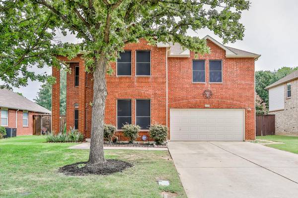 1145 Whispering Trail Circle, Lewisville, TX 75067