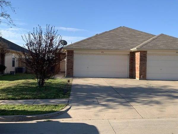 496 Brookbank Drive #496 & 500, Crowley, TX 76036