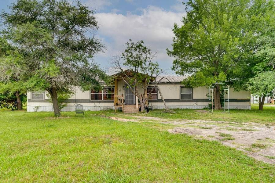 6602 County Road 4617, Wolfe City, TX 75496