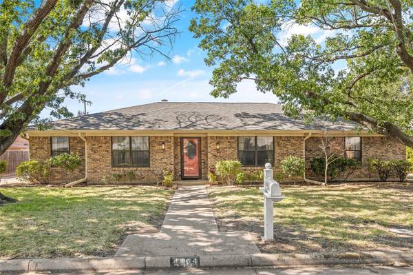 4404 Kingswick Drive, Arlington, TX 76016