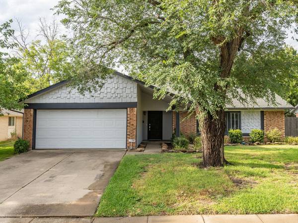 2004 Shenandoah Drive, Carrollton, TX 75007