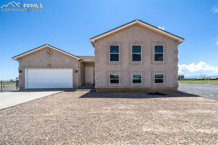 1142 E Escondido DR, Pueblo West, CO 81007