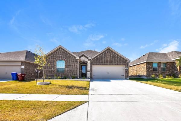 2117 Strongbark Drive, Royse City, TX 75189