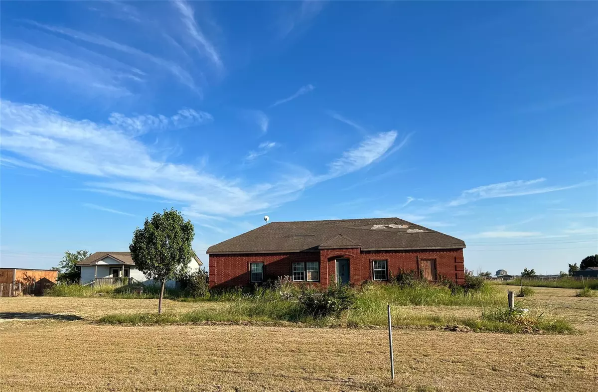 Rhome, TX 76078,899 Private Road 4732