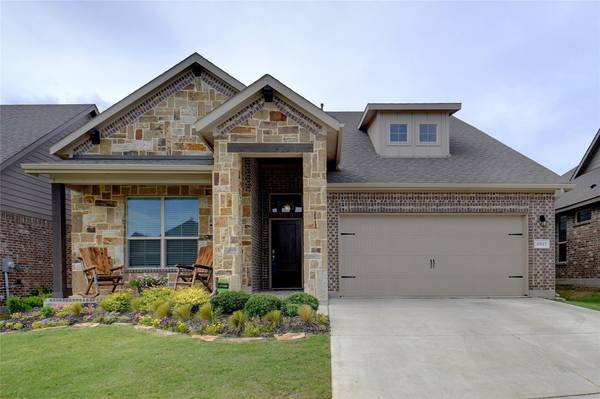 2527 Little Wonder Lane, Northlake, TX 76247