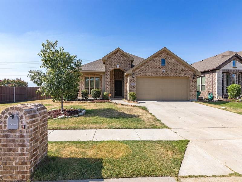 8524 Bonanza Street, Aubrey, TX 76227