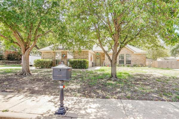 2114 Quail Ridge Drive, Weatherford, TX 76087