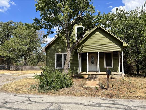 106 Veatch Street, Joshua, TX 76058