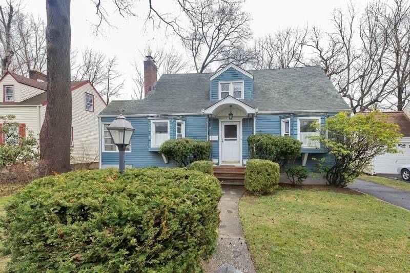 220 Arbor St, Cranford Twp., NJ 07016