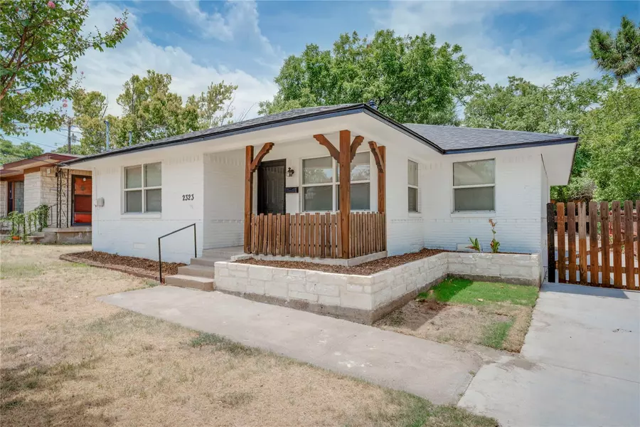 2323 Hollywood Avenue, Dallas, TX 75224