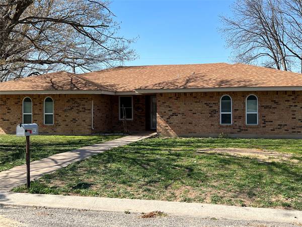 143 Shenandoah Drive, Comanche, TX 76442