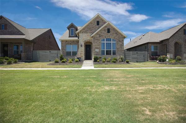 805 Parkside Drive, Argyle, TX 76226