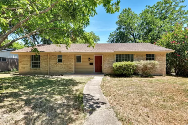 655 W Pentagon Parkway, Dallas, TX 75224