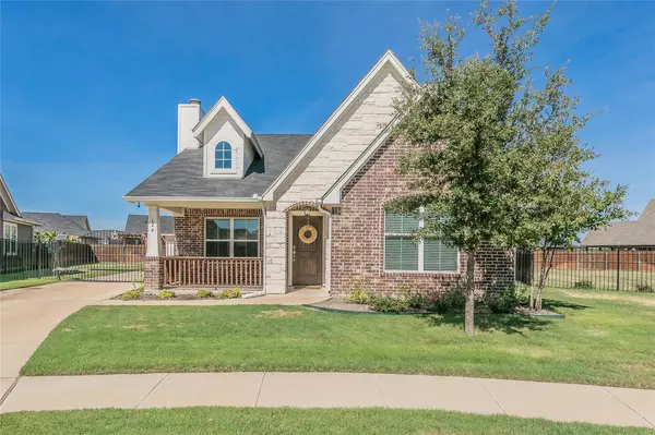 644 Kagen Court, Burleson, TX 76028