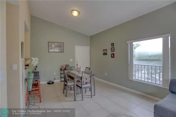 Coral Springs, FL 33065,2901 Riverside Dr  #301