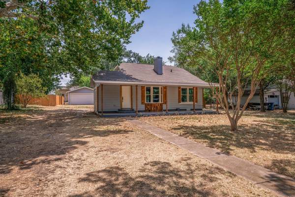 106 W Woodland, Malakoff, TX 75148