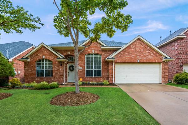 8809 Lochgreen Lane, Rowlett, TX 75089