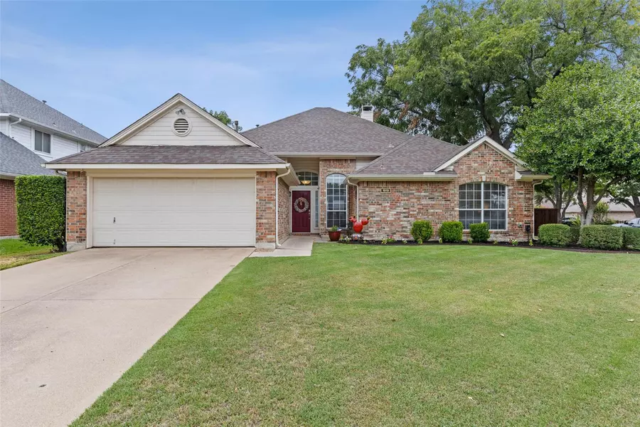 1919 Wood Crest Drive, Grapevine, TX 76051