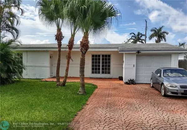 6621 Evergreen Dr,  Miramar,  FL 33023