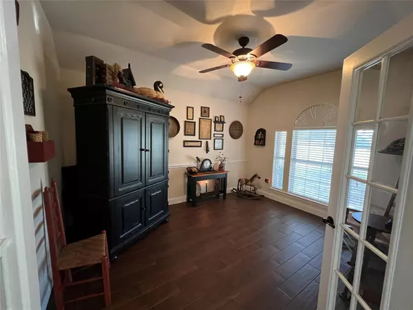 Newark, TX 76071,14301 Meadowland Circle