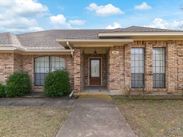 201 Parkway Drive, Willow Park, TX 76087