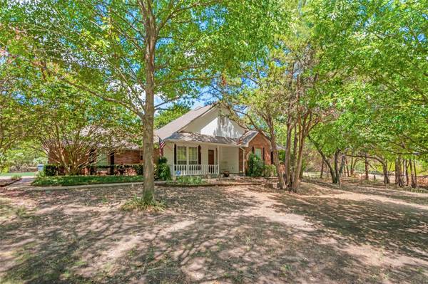 104 Woodridge Court, Ovilla, TX 75154