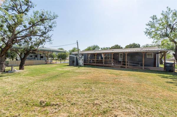 701 Avenue I, Anson, TX 79501