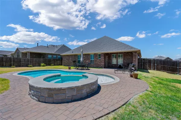 1017 Sunnyvale Drive, Rockwall, TX 75087